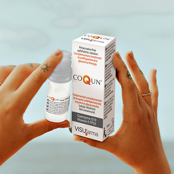 coqun product die iemand vasthoudt